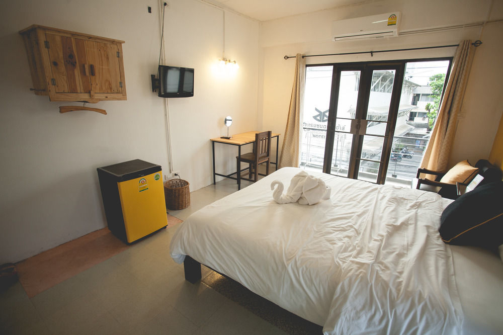 Isleep Guesthouse Chiang Mai Exterior photo